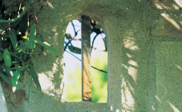 Fensterelement GAOL WINDOW | Redwood Stone