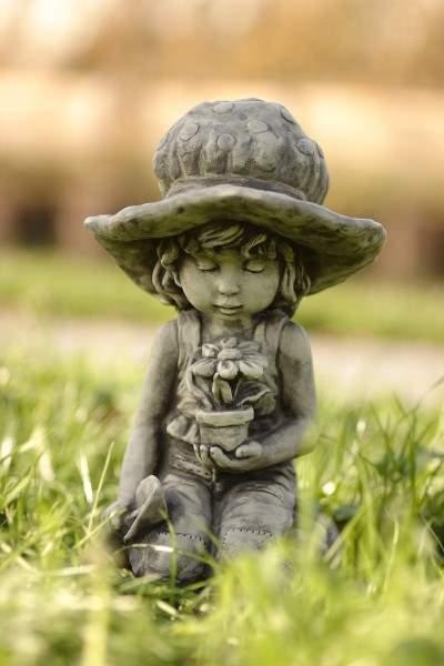 Gartenfigur LILLI nach Sarah Kay©